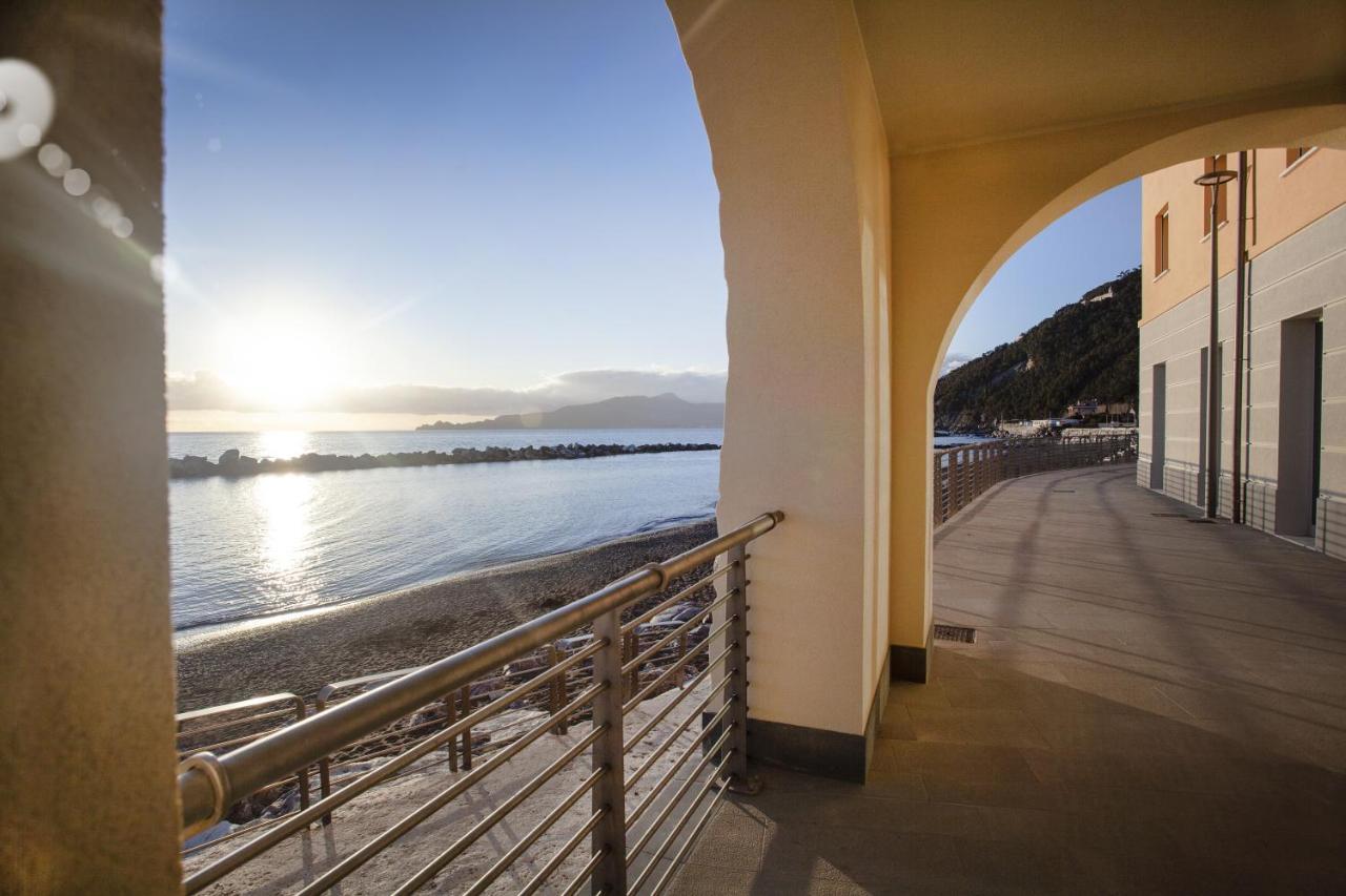 Gli Scogli Luxury Residence Hotel Chiavari Exterior photo